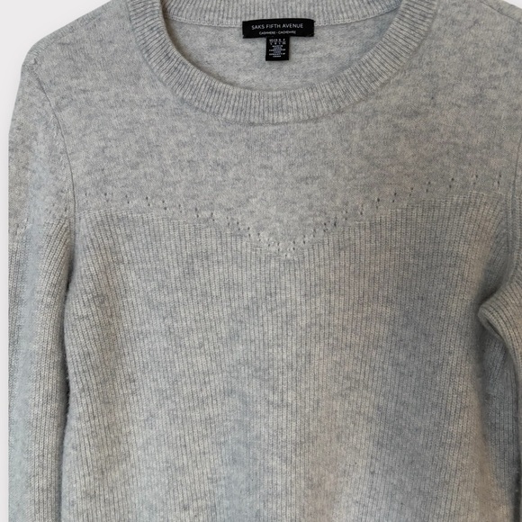 Saks Fifth Avenue Cashmere Light Gray Large - Picture 2 of 5